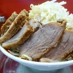 ラーメン タロー 五反田の陣 - ラーメンＷ豚入り950円（野菜マシマシ、削り節）