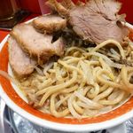 ラーメン タロー 五反田の陣 - ラーメンＷ豚入り950円（野菜マシマシ、削り節）