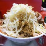 ラーメン タロー 五反田の陣 - ラーメンＷ豚入り950円（野菜マシマシ、削り節）