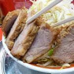 ラーメン タロー 五反田の陣 - ラーメンＷ豚入り950円（野菜マシマシ、削り節）