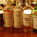 ザ・ボウ・バー - ずらり