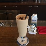 コーヒーハウス ニシヤ - エスプレッソバナナシェイク（700円）税込