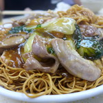 富記粥品 - 及第炒麺(豚肉と豚もつの揚げ焼きそば/HKD49)