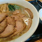 中華そば 一颯 - 肉そば(小)＋生玉子 ９５０円