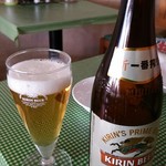 Kicchin Koatto - 瓶ビール(480円)。