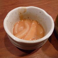 飛騨季節料理 肴 - お通し。自家製塩辛。