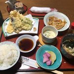 Sushi kappo shiyokutsuu - ランチ・天ぷら定食エビ抜き865円ご飯おかわり可