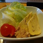 Gifu Hatsu Zushi - ランチのサラダ