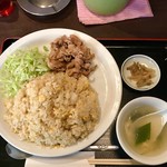 絶品小籠包 満月廬 - ポークジンジャー炒飯780円大盛＋150円