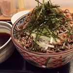 蕎麦切り　ごうめん。 - 冷たい肉そば（大盛り）@950円＋たまご（無料）  いつもながら美味しゅうございました！