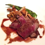 黒田庄和牛、ジロール茸とレンコン、万願寺唐辛子