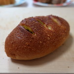 モキチ ベーカー&スウィーツ - 焼きカレーパン