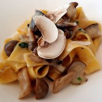 イタリアンダイニング ケシキ - 自家製パッパルデッレパスタ　マッシュルームソース