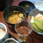 Yuyadojonnobi - 朝食のリンゴジュースと温泉玉子・・