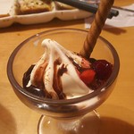 焼肉きんぐ - ミニチョコベリーパフェ(2017.11.04)