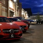 高級車もたくさん飾られてます。