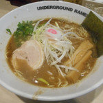 アンダーグラウンド ラーメン 頑者 - 