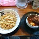 豚骨中華そば がんたれ - ガーリックカレーつけ麺！