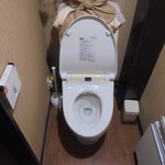 ハンバーグ康 - 清潔なトイレ