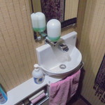 ハンバーグ康 - 清潔なトイレ