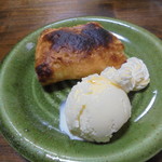 ハンバーグ康 - あつあつアップルパイ450円