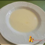 シャン・ドゥ・フルール - スープ　ジャガイモのポタージュ