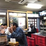 次郎長 - 店内をパシャ
土曜日の１１時半
