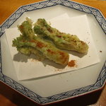 Wami Nakamura - タラの芽の天ぷら酒盗と海老の粉まぶし