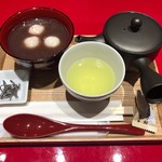 イッピン カフェ - 白玉おしるこ¥680(税抜)
2017/11/04(土)訪問