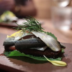 アカ - コハダのボカディージョ