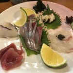 Hamasaki - マグロ、鯛の２種盛りキャビアのせ、ぶどう勘八、秋刀魚、貝