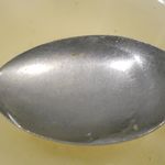 東京カオマンガイ - まずは、後味が軽くキリリとしていながら旨味が濃厚な鳥スープで喉を潤し