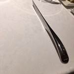 リストランテ サクラ - メイン用ナイフはサンボア、手にしっとりと来る
