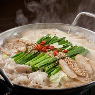 Popular [Hakata Motsu-nabe (Offal hotpot)]