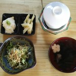 海さくら - サラダ、お吸い物、茶碗蒸し、小鉢２種。