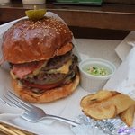 ダブルチーズバーガーwithベーコン