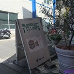 FELLOWS - 外看板