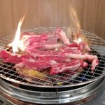 ホルモンセンター 卸や 肉八 - 