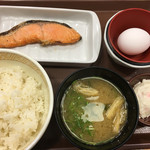 すき家 - たまかけ鮭(´∀｀)朝定食