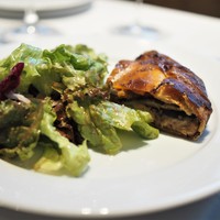 ブーケ・ド・フランス - 焼いた秋サバとトマトのパイ包み焼き