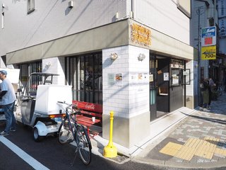 MUNCH'S BURGER STAND - 外観の風景です