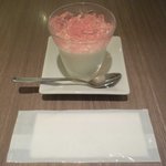 デリカフェ・キッチン天王寺 - さくら風味のプリン(\320)