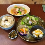 ジャム cafe 可鈴 - お料理が出揃いました。