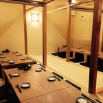 居酒屋まつり - 掘りごたつ式の個室。10名様〜30名様までご案内できます！宴会にオススメ！