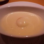 フランス産根セロリのグルーテ　温泉卵添え