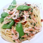 ラ キュイジーヌ ド カワムラ - 駿河湾の桜えびとスナップエンドウのオイルパスタ