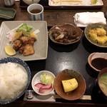 旬菜酒肴 みかん - まんぷく定食￥９００、これに海老フライが付きます！