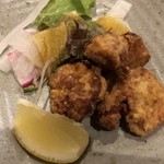 旬菜酒肴 みかん - 鶏胸肉の唐揚げ