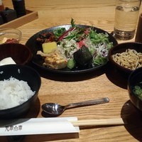 黒毛和牛専門 天の幸山の幸 淀屋橋店  - 