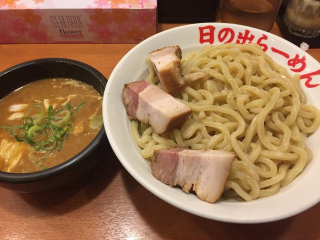 写真 4ページ目 日の出らーめん 大船店 大船 ラーメン 食べログ